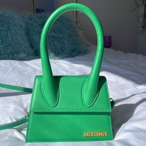 Jacquemus Le Chiquito Moyen